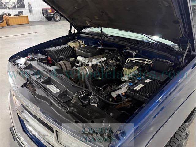 1999 Chevrolet Suburban (CC-2104336) for sale in Holland , Michigan