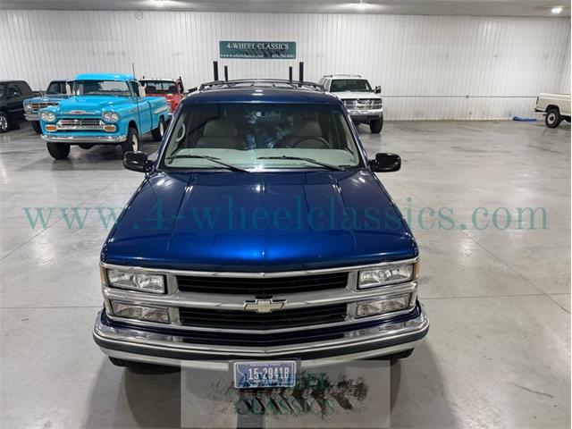 1999 Chevrolet Suburban (CC-2104336) for sale in Holland , Michigan
