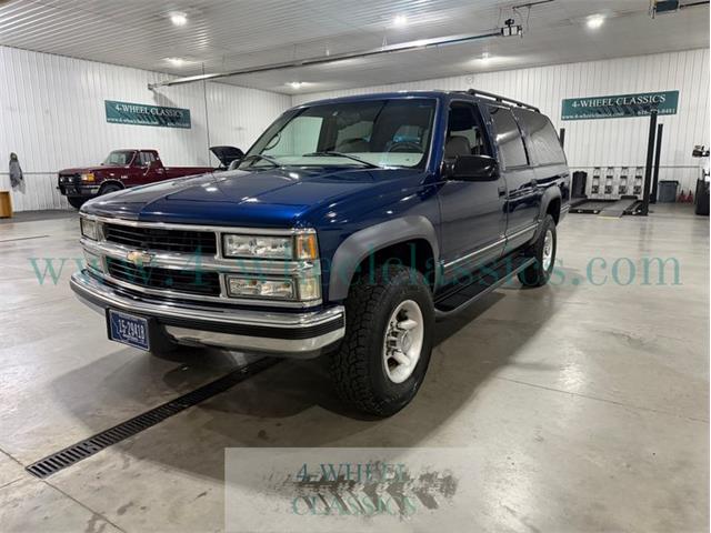 1999 Chevrolet Suburban (CC-2104336) for sale in Holland , Michigan