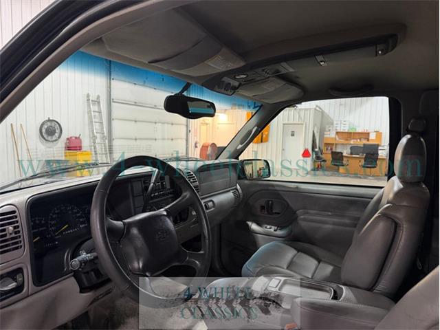 1999 Chevrolet Suburban (CC-2104336) for sale in Holland , Michigan