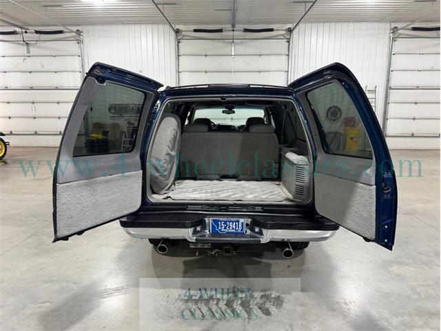 1999 Chevrolet Suburban (CC-2104336) for sale in Holland , Michigan