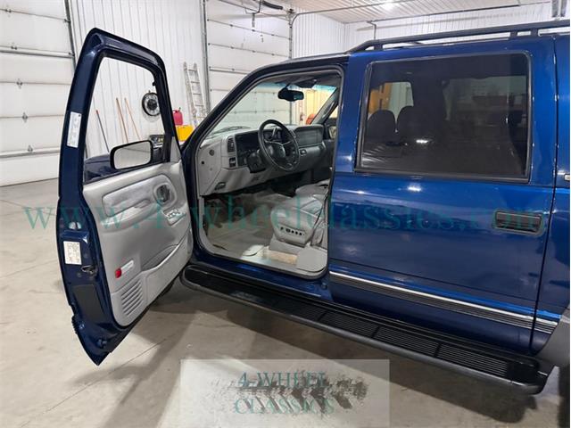 1999 Chevrolet Suburban (CC-2104336) for sale in Holland , Michigan