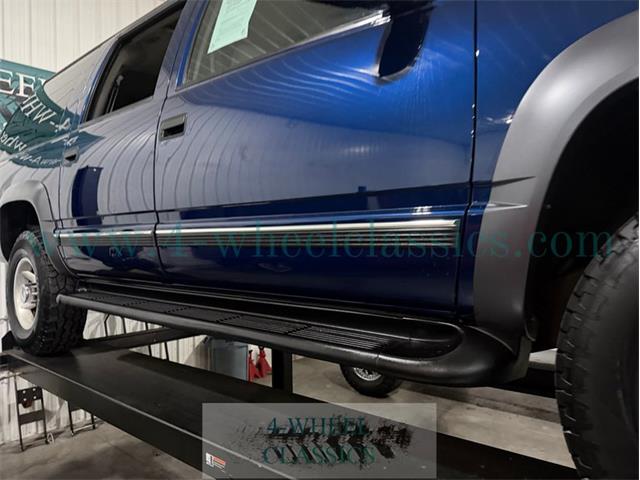 1999 Chevrolet Suburban (CC-2104336) for sale in Holland , Michigan