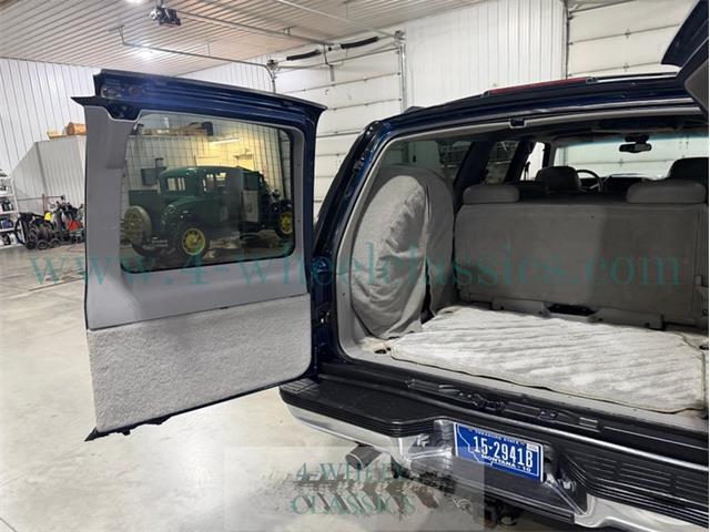 1999 Chevrolet Suburban (CC-2104336) for sale in Holland , Michigan