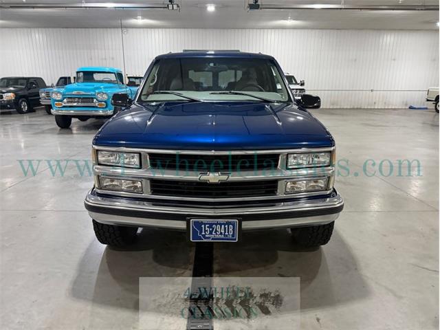 1999 Chevrolet Suburban (CC-2104336) for sale in Holland , Michigan