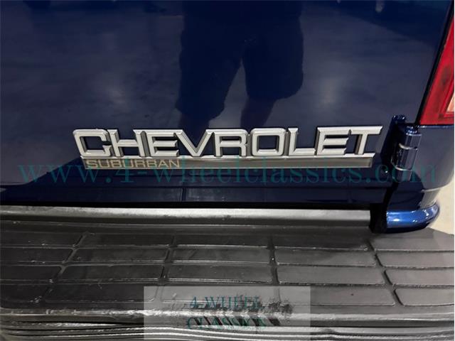 1999 Chevrolet Suburban (CC-2104336) for sale in Holland , Michigan