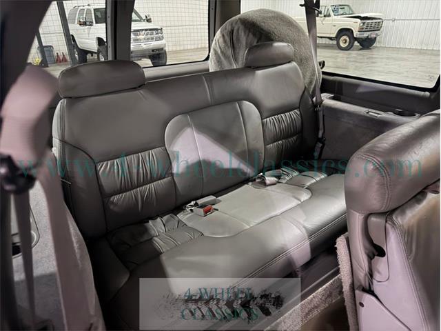 1999 Chevrolet Suburban (CC-2104336) for sale in Holland , Michigan