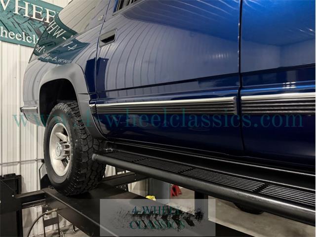 1999 Chevrolet Suburban (CC-2104336) for sale in Holland , Michigan