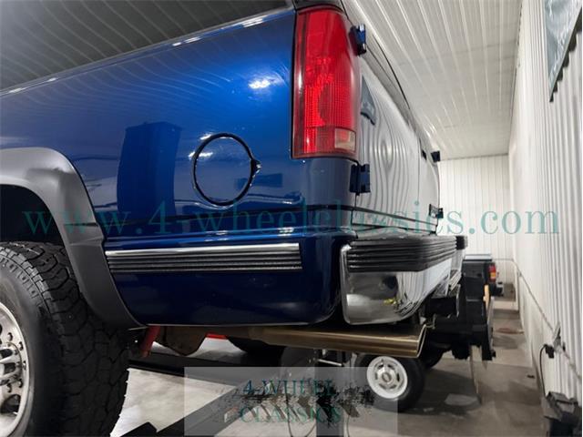 1999 Chevrolet Suburban (CC-2104336) for sale in Holland , Michigan
