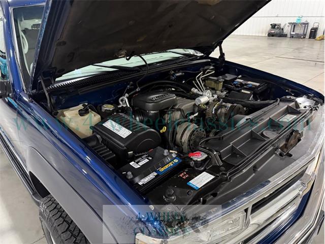 1999 Chevrolet Suburban (CC-2104336) for sale in Holland , Michigan
