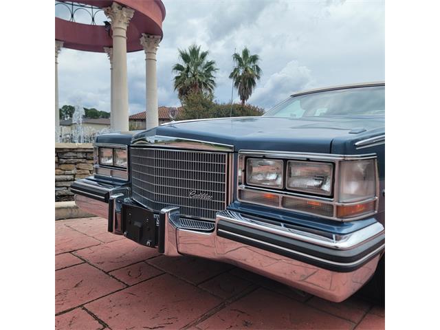 1985 Cadillac Seville (CC-2104359) for sale in Conroe, Texas