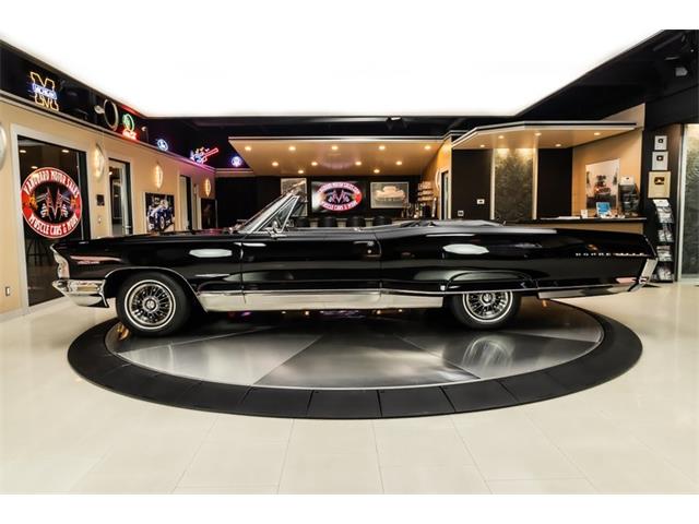 1965 Pontiac Bonneville (CC-2104449) for sale in Plymouth, Michigan