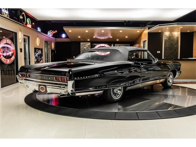 1965 Pontiac Bonneville (CC-2104449) for sale in Plymouth, Michigan