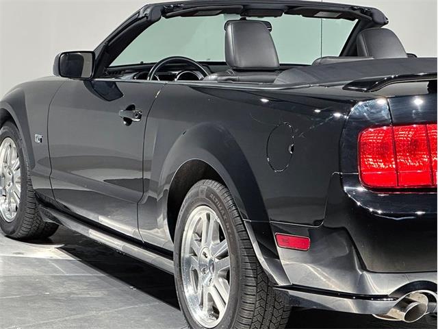 2005 Ford Mustang (CC-2104452) for sale in Depew, New York