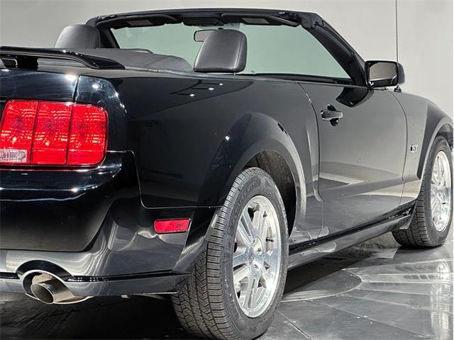 2005 Ford Mustang (CC-2104452) for sale in Depew, New York