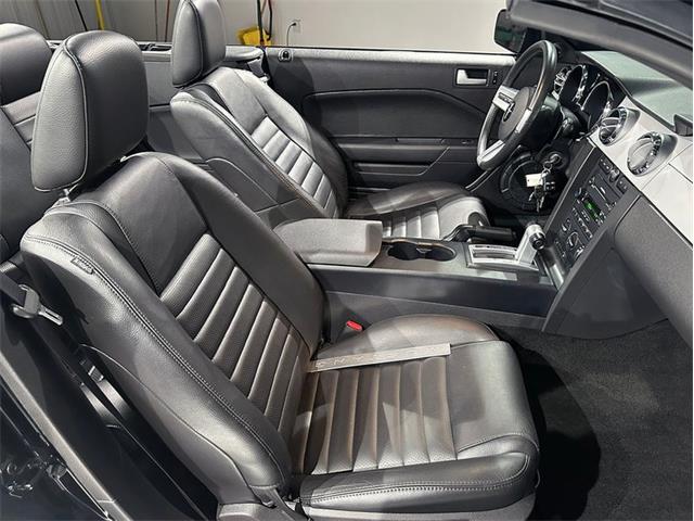2005 Ford Mustang (CC-2104452) for sale in Depew, New York