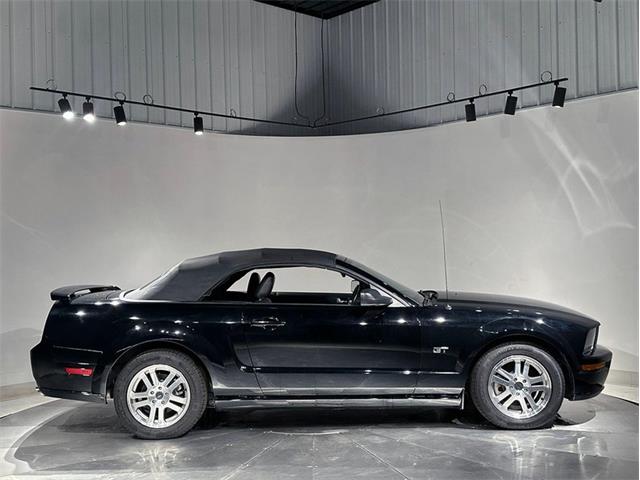 2005 Ford Mustang (CC-2104452) for sale in Depew, New York