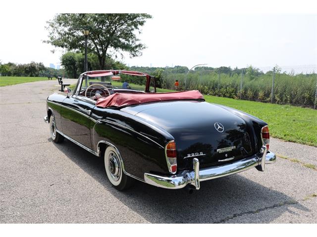 1959 Mercedes-Benz 220S (CC-2100452) for sale in Astoria, New York