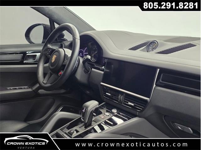 2022 Porsche Cayenne (CC-2104549) for sale in Ventura, California