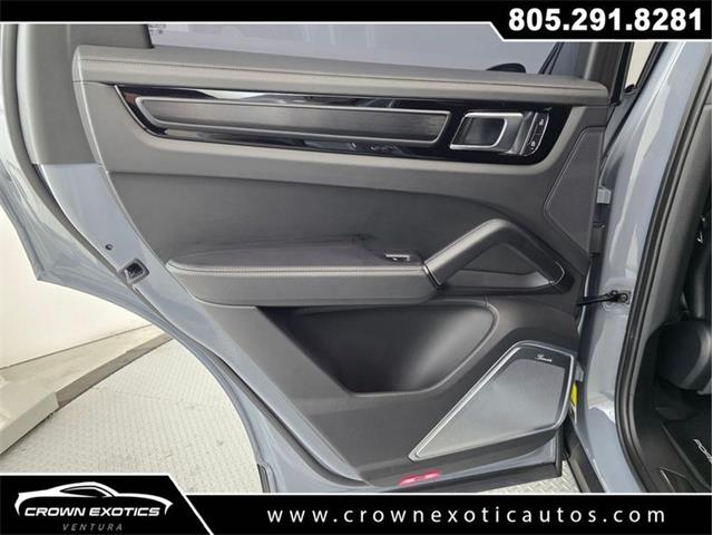2022 Porsche Cayenne (CC-2104549) for sale in Ventura, California