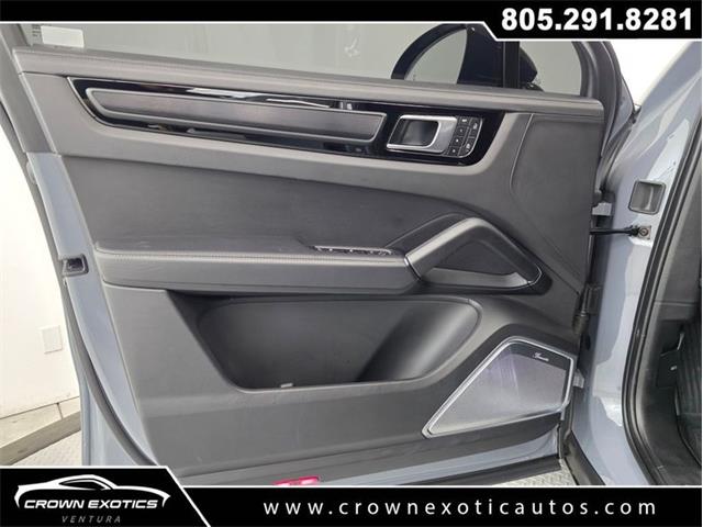 2022 Porsche Cayenne (CC-2104549) for sale in Ventura, California