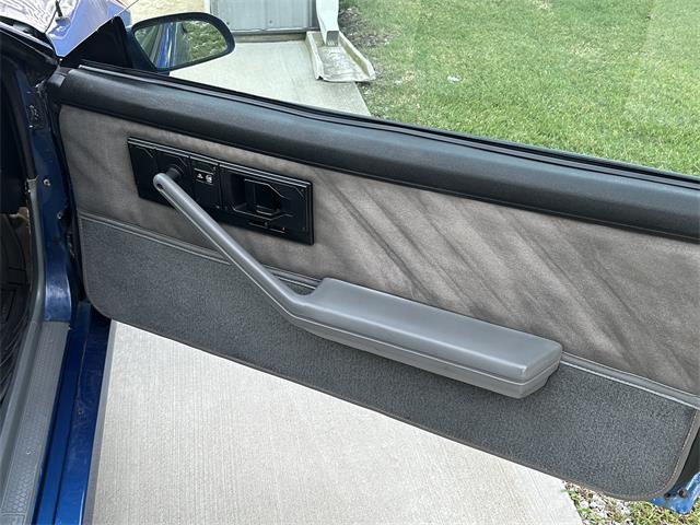 1987 Chevrolet Camaro IROC-Z (CC-2104715) for sale in Worden, Illinois