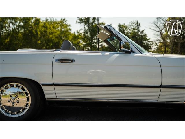 1987 Mercedes-Benz 560 (CC-2104807) for sale in Smyrna, Tennessee
