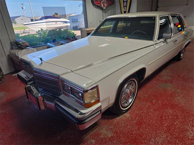 1986 Cadillac Fleetwood Brougham (CC-2104933) for sale in Spirit Lake, Iowa