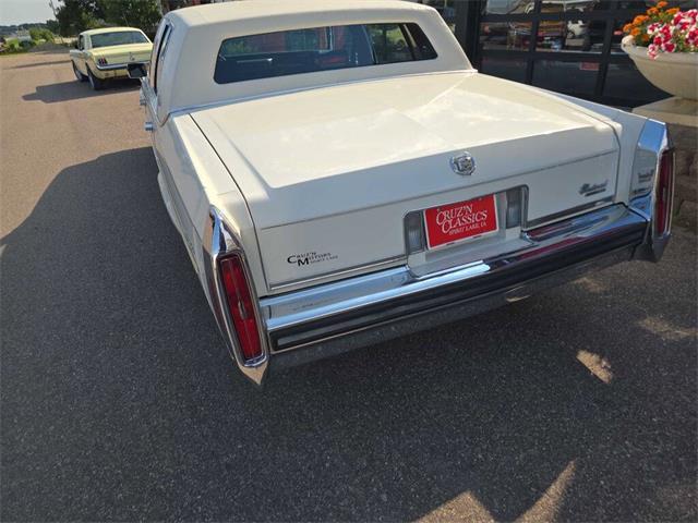 1986 Cadillac Fleetwood Brougham (CC-2104933) for sale in Spirit Lake, Iowa