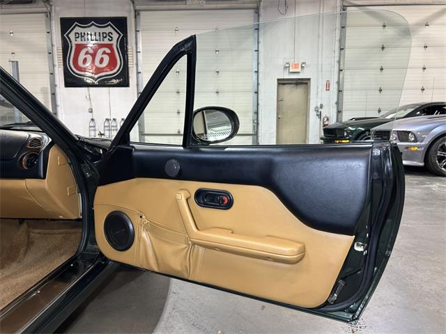 1997 Mazda MX-5 Miata (CC-2104934) for sale in Ham Lake, Minnesota