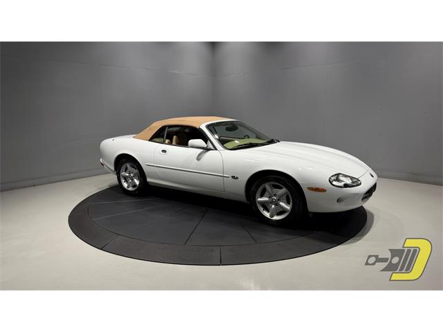 1997 Jaguar XK8 (CC-2104979) for sale in Manitowoc, Wisconsin