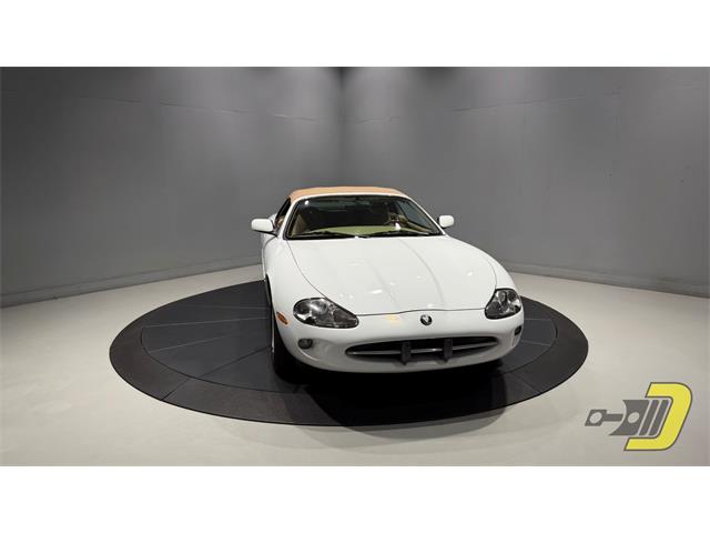 1997 Jaguar XK8 (CC-2104979) for sale in Manitowoc, Wisconsin