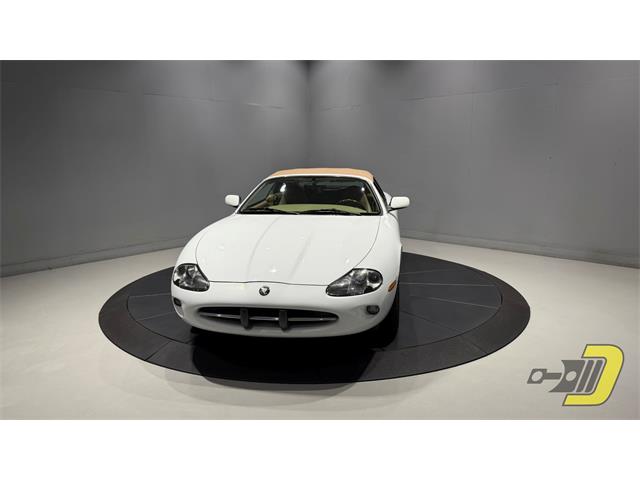1997 Jaguar XK8 (CC-2104979) for sale in Manitowoc, Wisconsin