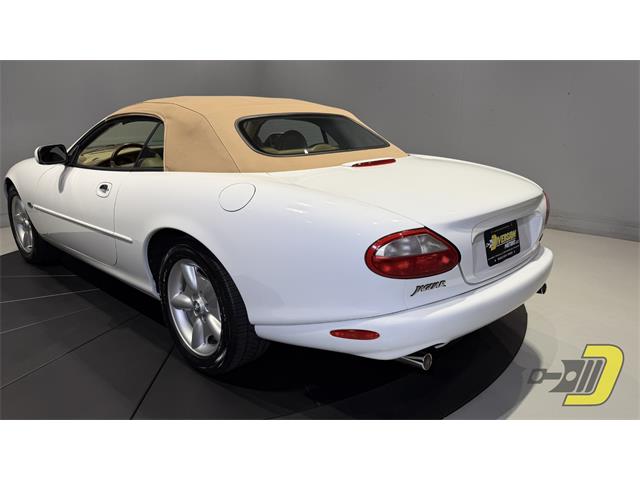 1997 Jaguar XK8 (CC-2104979) for sale in Manitowoc, Wisconsin