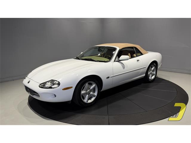 1997 Jaguar XK8 (CC-2104979) for sale in Manitowoc, Wisconsin