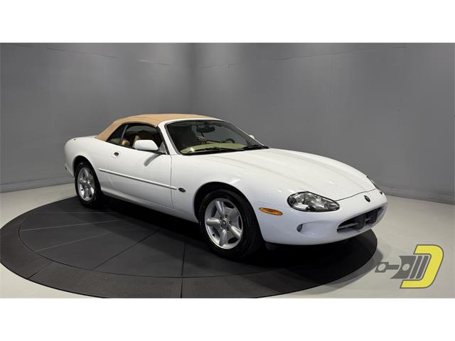 1997 Jaguar XK8 (CC-2104979) for sale in Manitowoc, Wisconsin