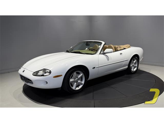 1997 Jaguar XK8 (CC-2104979) for sale in Manitowoc, Wisconsin