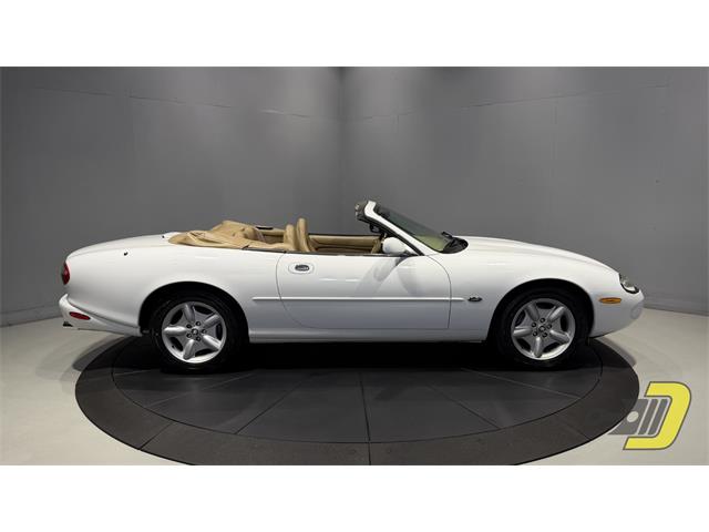 1997 Jaguar XK8 (CC-2104979) for sale in Manitowoc, Wisconsin