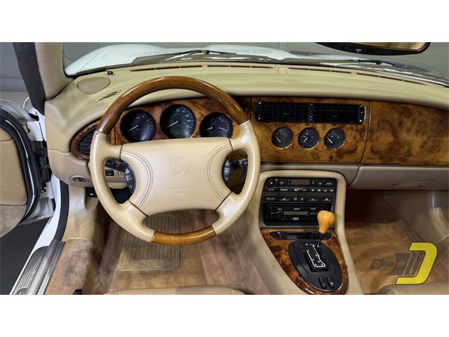 1997 Jaguar XK8 (CC-2104979) for sale in Manitowoc, Wisconsin