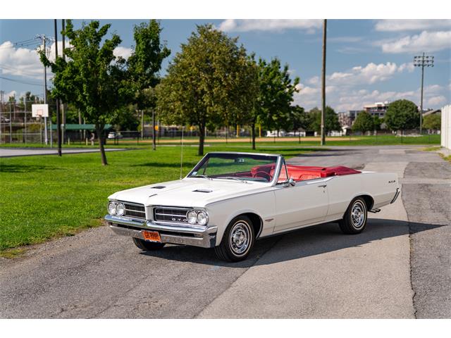 1964 Pontiac GTO "Tri-Power 4-Speed" (CC-2104980) for sale in Allentown, Pennsylvania