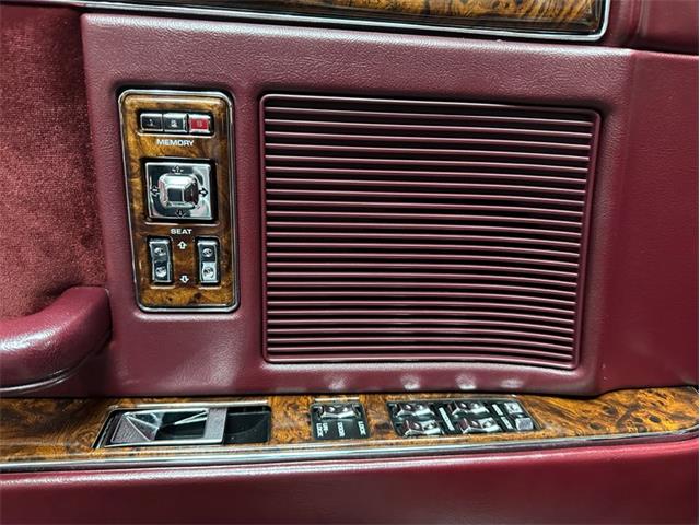 1989 Chrysler New Yorker (CC-2105066) for sale in Columbus, Ohio