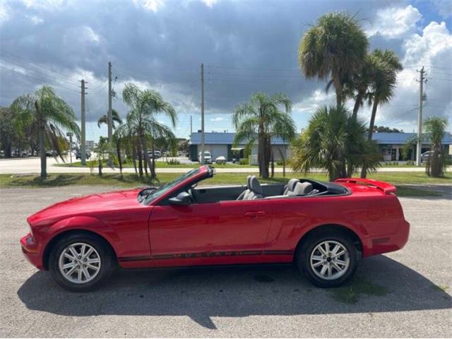 2005 Ford Mustang (CC-2105227) for sale in Cadillac, Michigan