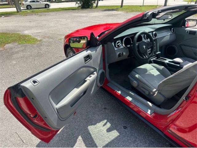 2005 Ford Mustang (CC-2105227) for sale in Cadillac, Michigan