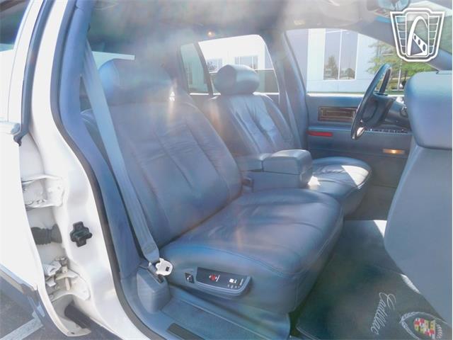 1995 Cadillac Fleetwood (CC-2105411) for sale in Olathe, Kansas