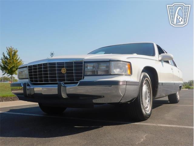 1995 Cadillac Fleetwood (CC-2105411) for sale in Olathe, Kansas