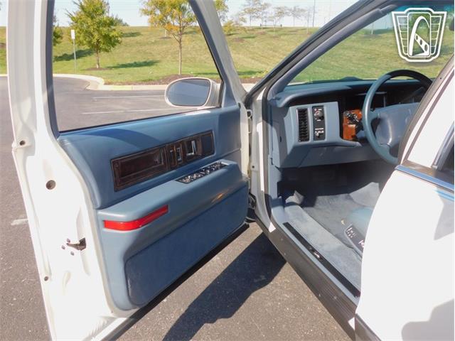 1995 Cadillac Fleetwood (CC-2105411) for sale in Olathe, Kansas