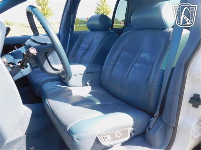 1995 Cadillac Fleetwood (CC-2105411) for sale in Olathe, Kansas