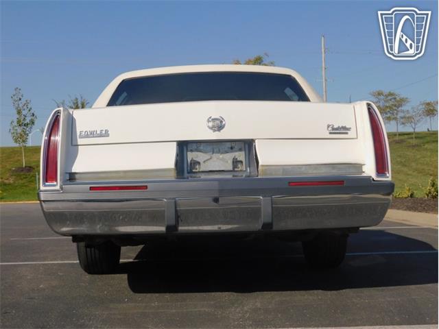 1995 Cadillac Fleetwood (CC-2105411) for sale in Olathe, Kansas