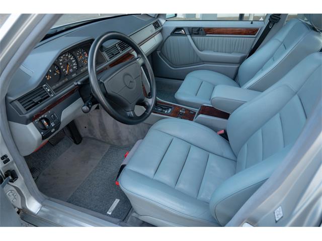 1992 Mercedes-Benz 500E (CC-2105652) for sale in Katwijk, Netherlands