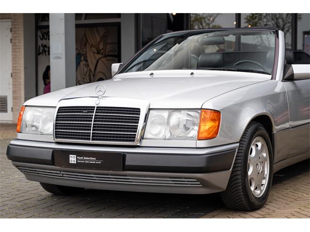 1994 Mercedes-Benz 300 (CC-2105679) for sale in Katwijk, Netherlands